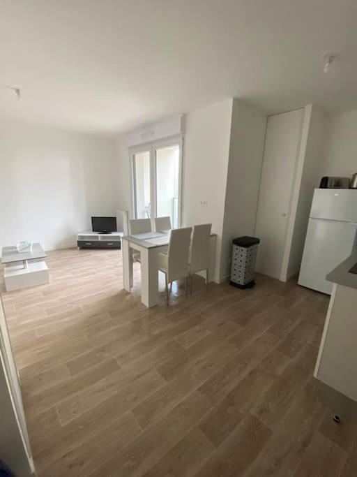 Appartement Aux Portes De Vannes Сене Экстерьер фото
